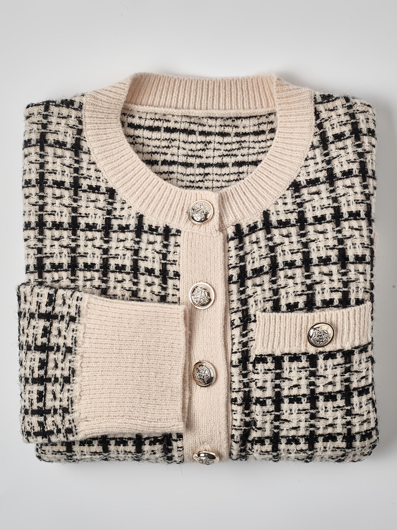 Tailored Development of an Elegant Knitted Jacket,